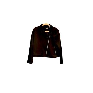 T. Tahari jacket. Who says dressing for the office has to be boring? Size L CC4